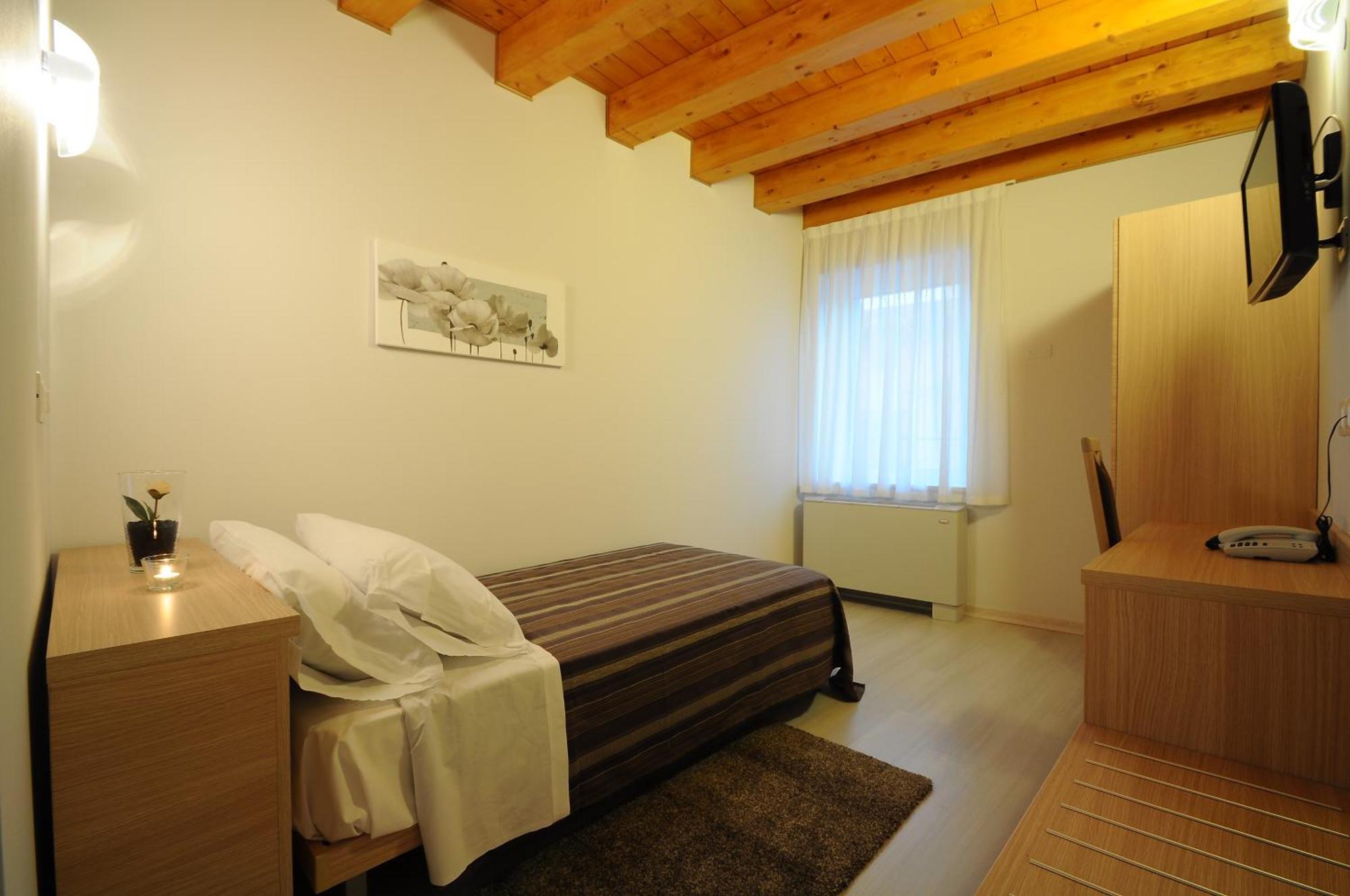 Albergo Leon Bianco Gonars Luaran gambar